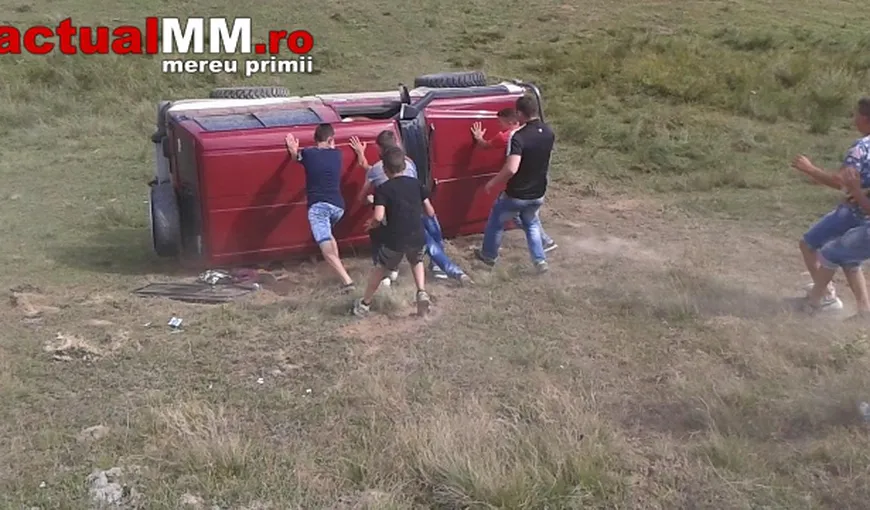 ACCIDENT la un concurs off-road în Maramureş. Viaţa unei pasagere, pusă în pericol de spectatori VIDEO
