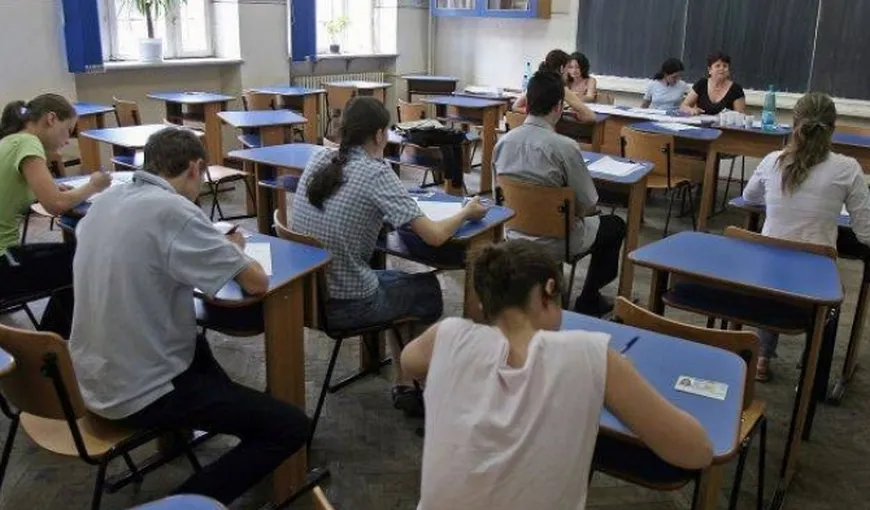 BACALAUREAT 2015. 67 de elevi eliminaţi la proba scrisă de Limba şi literatura română