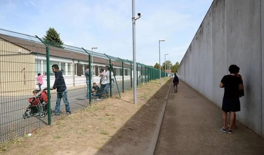 Furie în Germania: Un centru de refugiaţi a fost atacat cu sticle incendiare