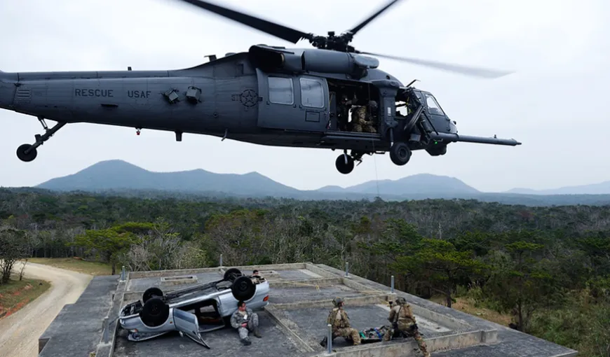 Elicopter militar american prăbuşit în mare, în largul Insulei Okinawa. Şapte răniţi UPDATE