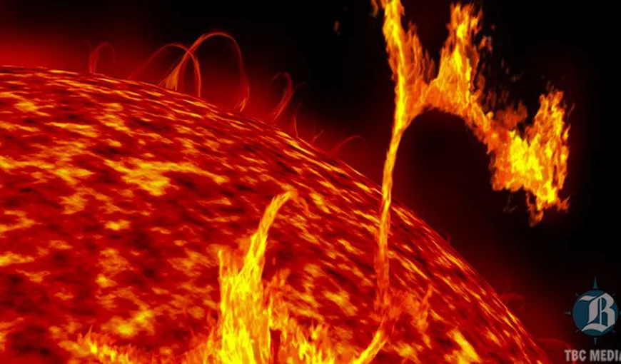 Furtună solară de proporţii, avertismentul NASA. Oamenii de ştiinţă au descoperit o imensă gaură neagră pe suprafaţa Soarelui