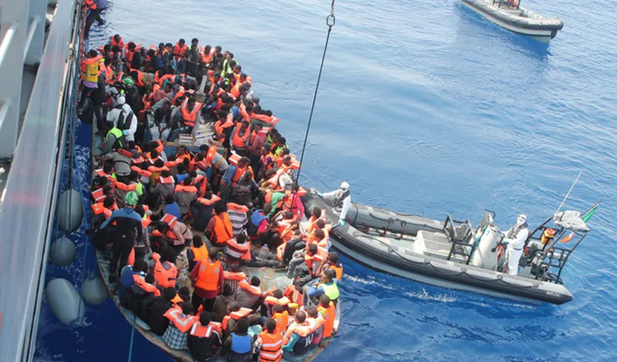 Paza de coastă italiană a salvat peste 4.100 de imigranţi pe Mediterană în 24 de ore