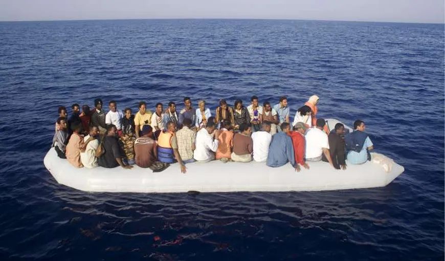 O ambarcaţiune cu 700 de persoane a naufragiat în largul Libiei. O sută de persoane au fost salvate UPDATE