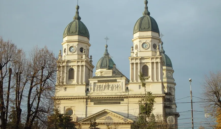 Mitropolia Moldovei şi a Bucovinei a făcut profit în 2014 din donaţii