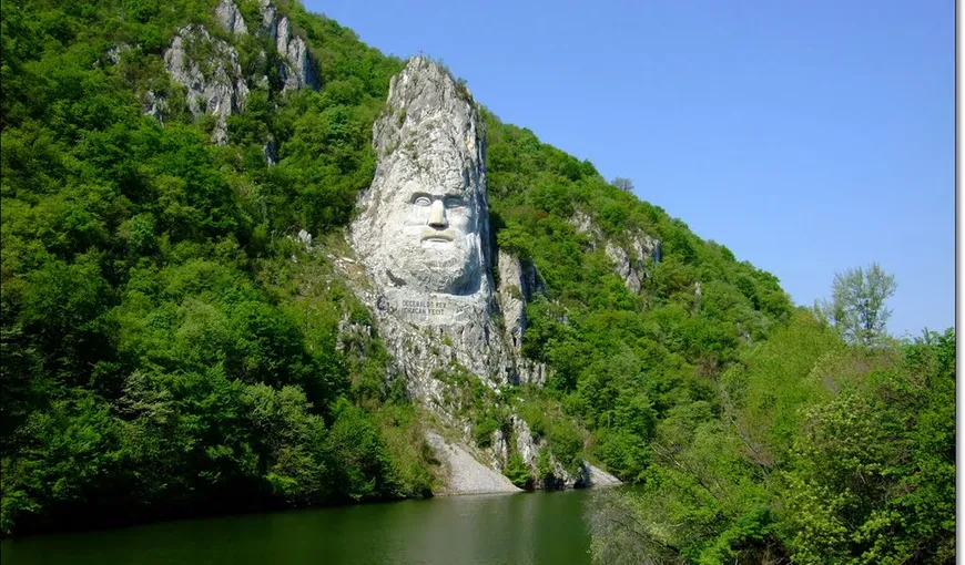 Chipul lui Decebal de pe malul Dunării, printre cele mai spectaculoase statui din lume VIDEO