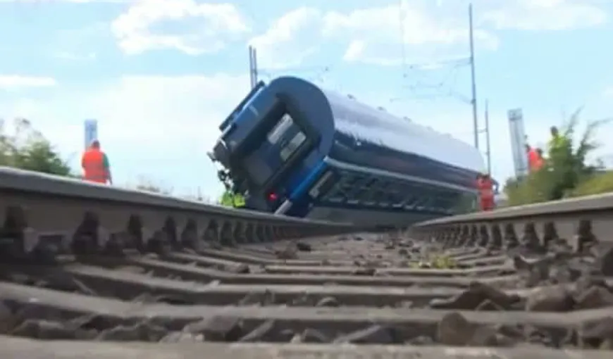 Tren deraiat în judeţul Caraş-Severin. Circulaţia feroviară este oprită