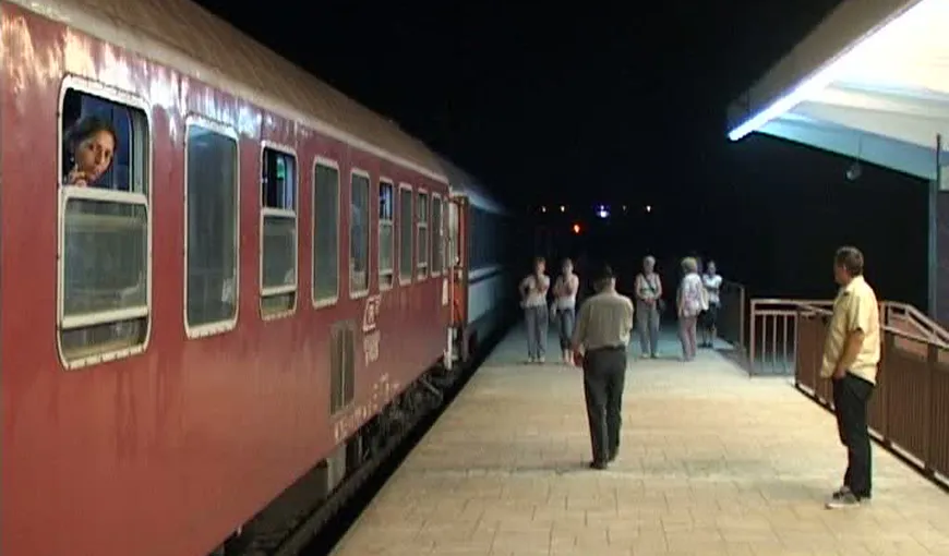 TRENURI BLOCATE mai bine de şase ore în gara din Alba Iulia VIDEO