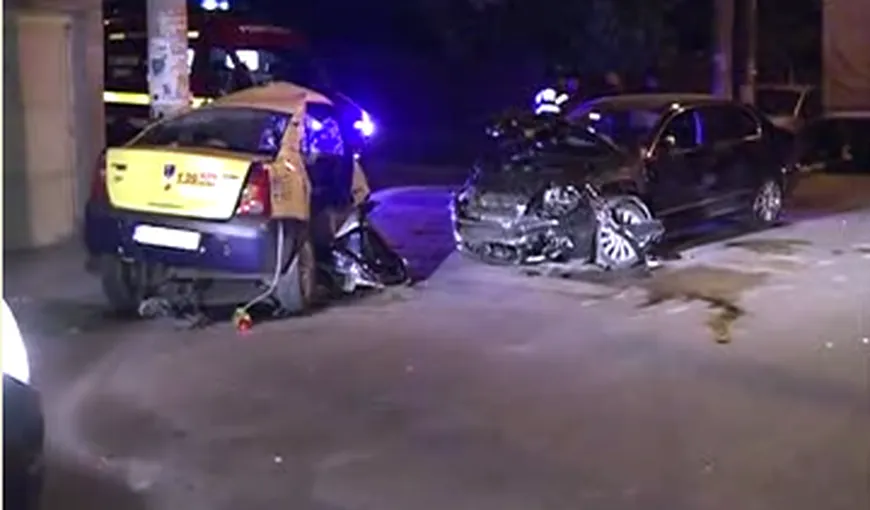Accident TERIBIL în Bucureşti. Un taximetrist a murit, iar alte două persoane au ajuns la spital VIDEO