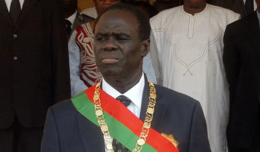 Preşedintele şi premierul Burkinei Faso au fost arestaţi de soldaţi