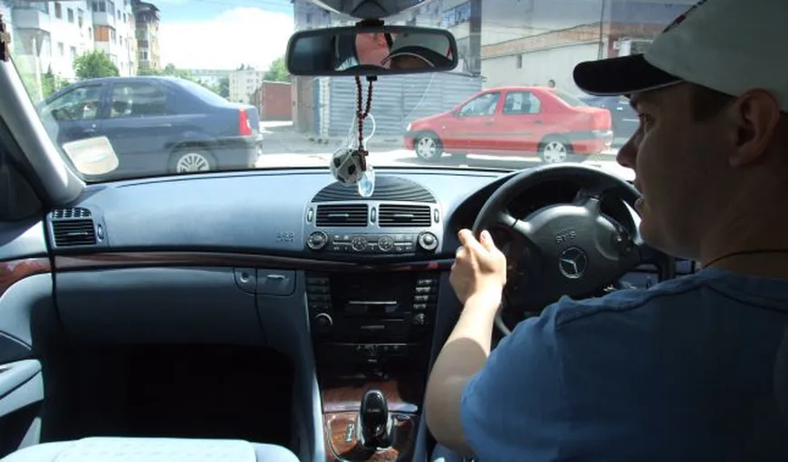 Cum poţi să înmatriculezi o maşină cu volanul pe partea dreaptă. Care sunt condiţiile şi cât costă