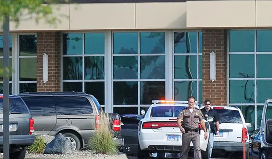 Atac armat la un liceu american: Directorul instituţiei a fost rănit