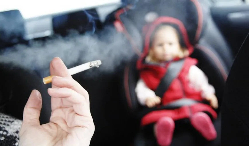 De la 1 octombrie, în Marea Britanie fumatul va fi interzis în maşinile în care sunt transportaţi copii
