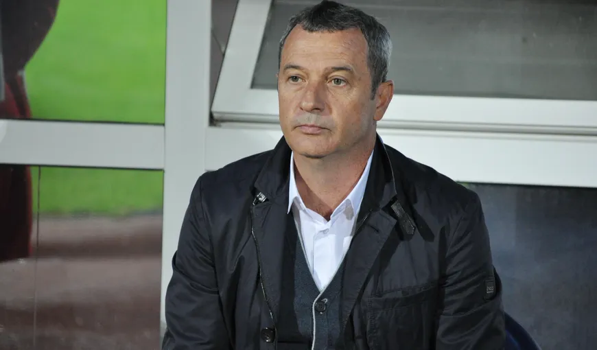 Antrenorul Mircea Rednic, suspendat două meciuri