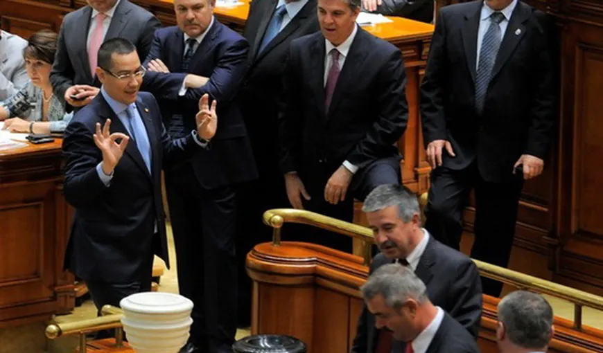 MOŢIUNEA DE CENZURĂ, la vot în Parlament. Ce şanse sunt să pice Guvernul Ponta. „Marea problemă” a PNL