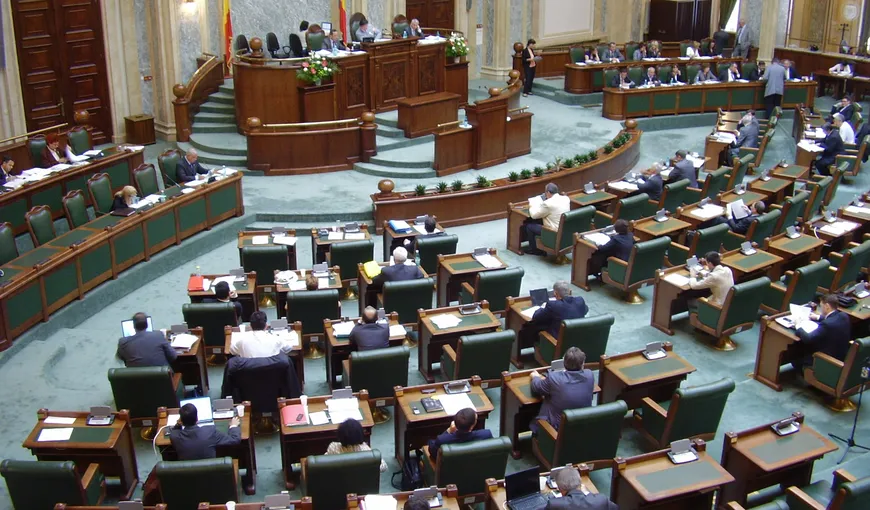 VOTUL prin corespondenţă intră în procedură parlamentară. Senatul, prima cameră sesizată