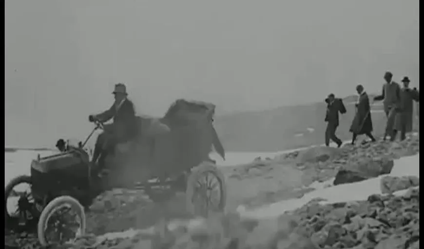 Iată cum arăta emisiunea „Top Gear” în urmă cu 100 de ani. Film inedit din 1911 surprins la 1.300 m altitudine