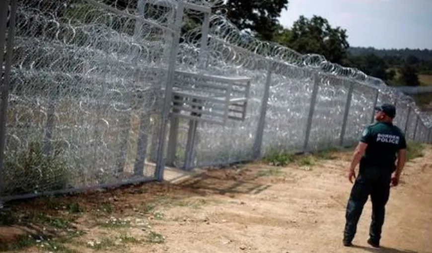 CRIZA IMIGRANŢILOR. Ungaria renunţă la bariera de sârmă ghimpată de la frontiera cu Slovenia