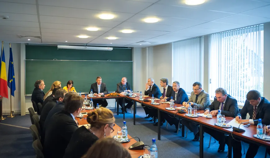 Klaus Iohannis, întâlnire cu eurodeputaţii: „A ascultat cu răbdare inclusiv solicitările Mariei Grapini”