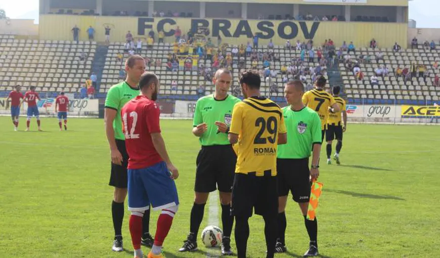 Fotbaliştii de la FC Braşov, JEFUIŢI în timpul meciului cu CS Mioveni