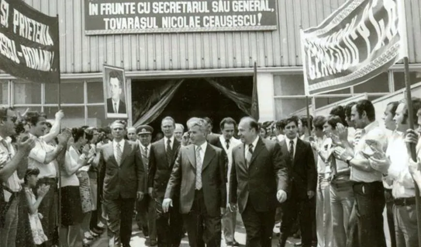 De ce a interzis Nicolae Ceauşescu folosirea apelativelor „domn, doamnă” şi le-a înlocuit cu „tovaraş”