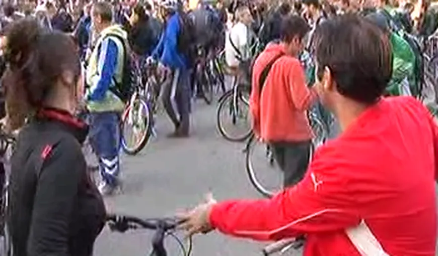 Bicicliştii din Timişoara au PROTESTAT în centrul oraşului: „Să ne vadă cât suntem de răi”