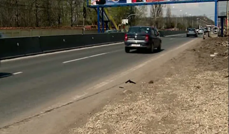 Circulaţia pe Autostrada Bucureşti – Piteşti, oprită după ce un camion cu cereale s-a răsturnat