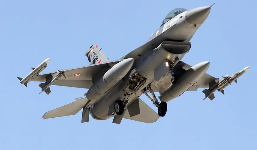 Un avion de luptă rusesc a intrat în spaţiul aerian al Turciei. Avioane militare turce, ridicate de la sol