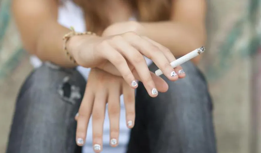 6 obiceiuri zilnice care sunt la fel de dăunătoare ca fumatul