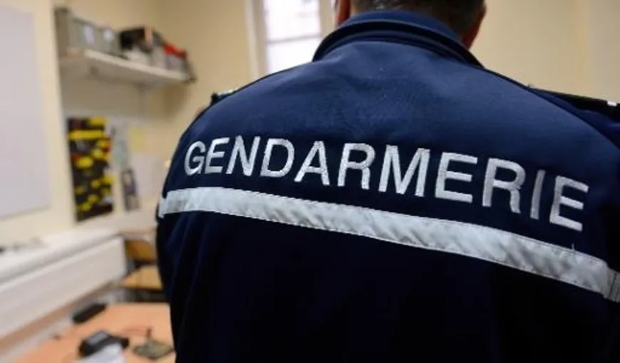 Scandal în Franţa: O secţie a Jandarmeriei a scris pe Facebook că ROMÂNII sunt GĂINARI