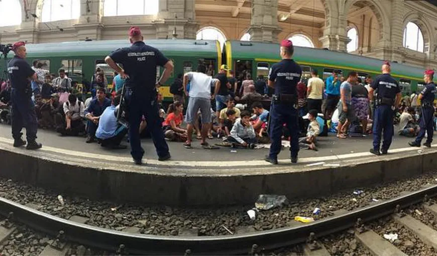 Croaţia şi Slovenia au decis să transporte migranţii cu trenul până la graniţa cu Austria