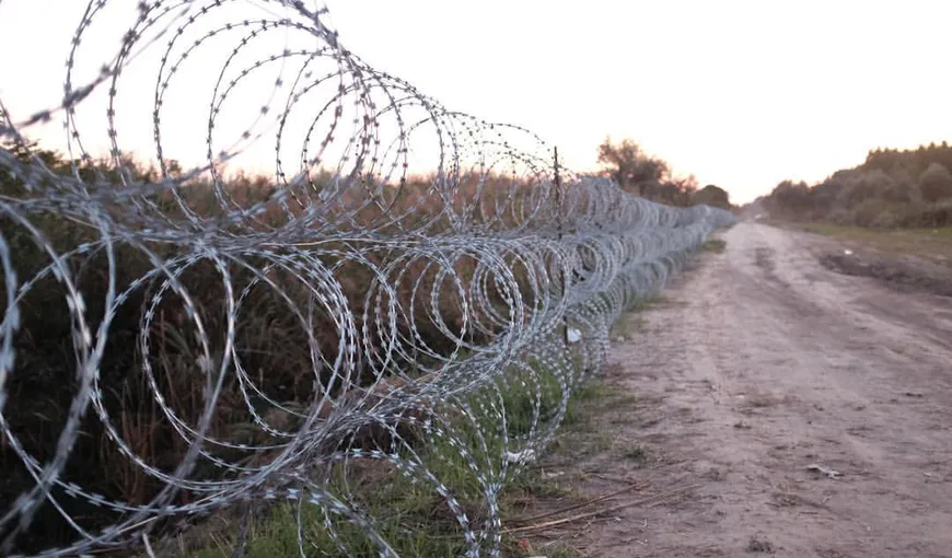 Ministrul ungar de externe: Nu sunt încă motive pentru a ridica un gard la graniţa cu România