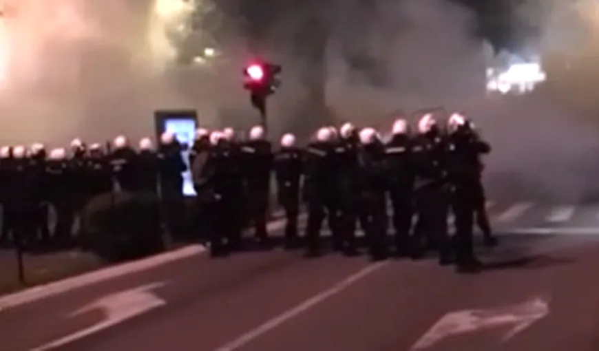 PROTESTE VIOLENTE la Podgorica pentru DEMISIA premierului. S-au folosit GAZE LACRIMOGENE VIDEO