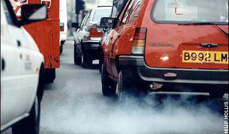 Franţa cere revizuirea deciziei europene privind emisiile poluante ale autovehiculelor