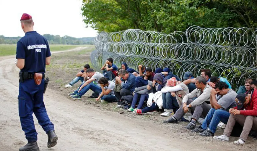 CRIZA REFUGIAŢILOR. Peste 7.000 de migranţi, reţinuţi în Ungaria pentru trecerea ilegală a frontierei