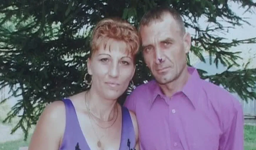 Femeia UCISĂ de soţul sinucigaş în Vaslui, condusă pe ULTIMUL DRUM. VIDEO