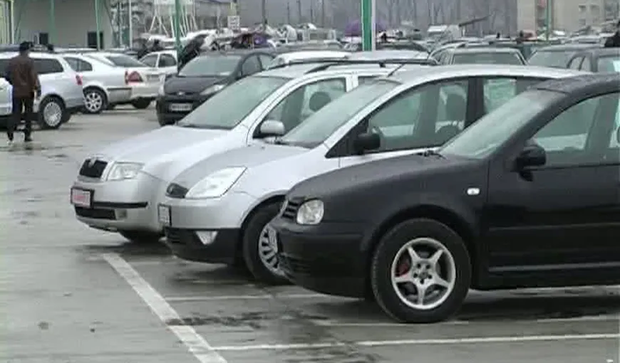 Sute de şoferi păcăliţi într-o parcare din Cluj