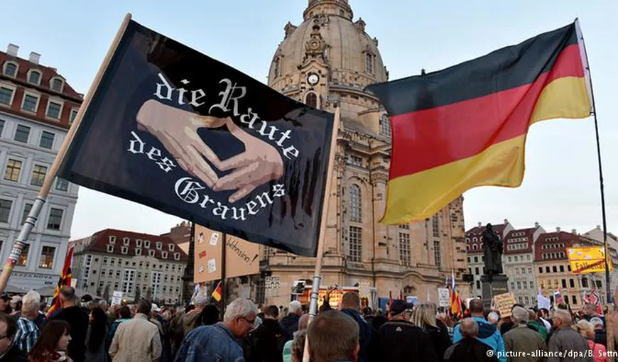 Mii de persoane au manifestat la Dresda împotriva imigranţilor VIDEO