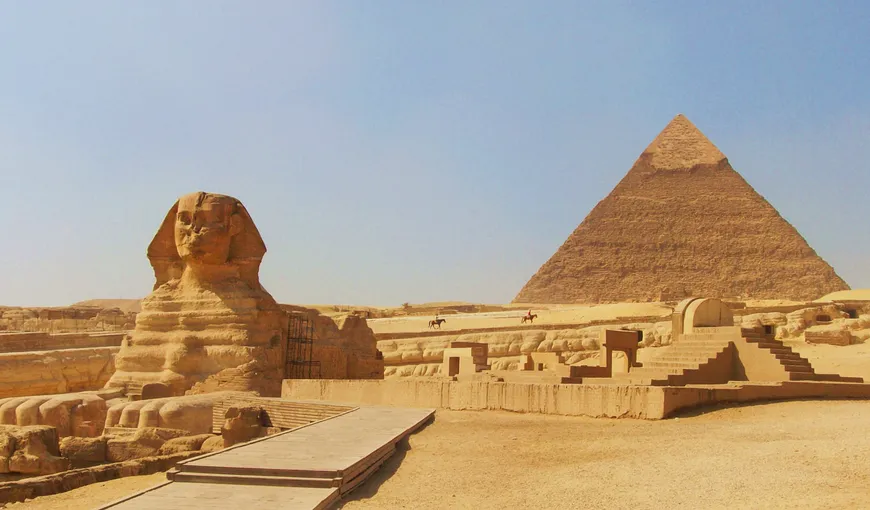 Forţele de securitate egiptene au dezamorsat o bombă postată în apropierea piramidelor