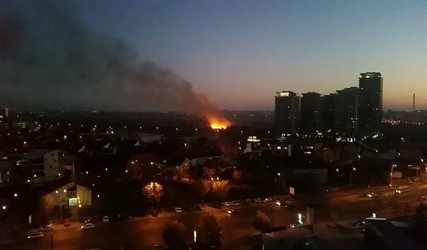 Un nou INCENDIU în Bucureşti după tragedia din COLECTIV. Pompierii se luptă cu FLĂCĂRILE