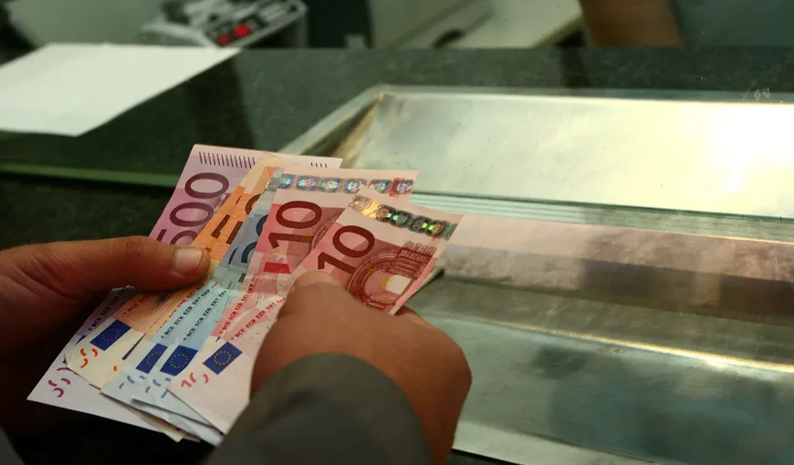 Europarlamentar ceh, arestat după ce a încercat să scoată de la bancă 350 milioane de euro cu acte false