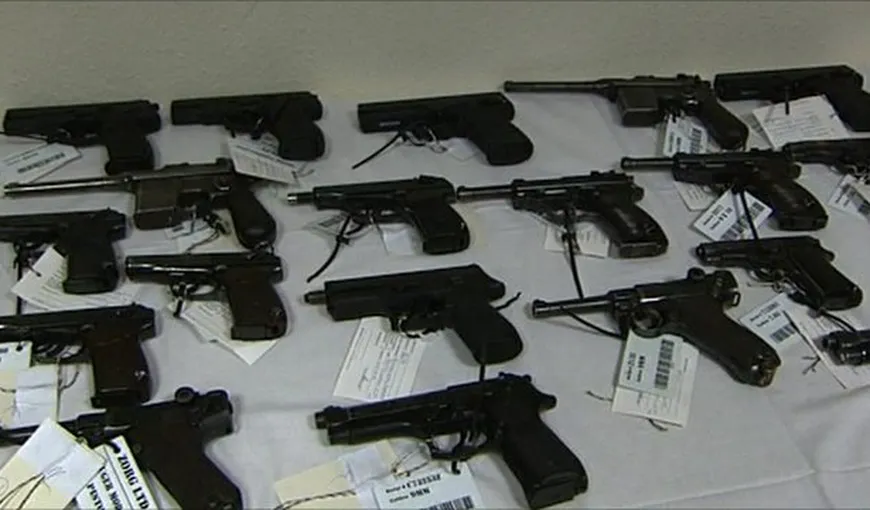 Poliţia londoneză acordă un termen de două săptămâni pentru predarea armelor deţinute ilegal