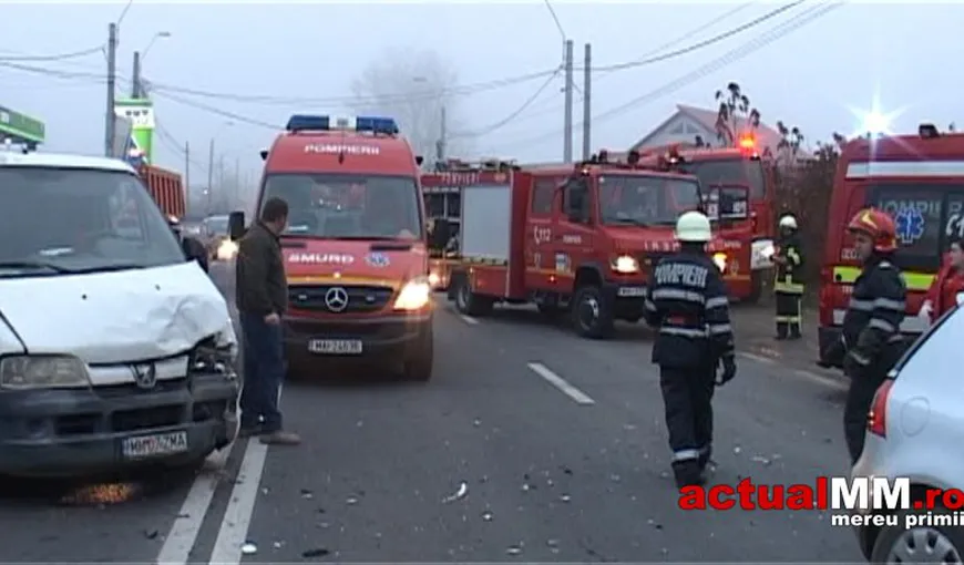 Accident rutier cu trei răniţi în Baia Mare, produs de o şoferiţă FOTO VIDEO