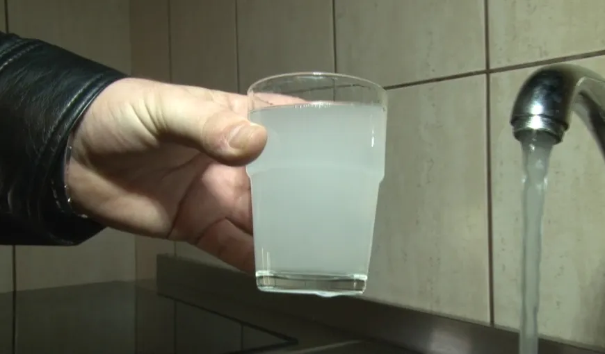 Apa dintr-o localitate din Sibiu este un adevărat pericol pentru locuitori: conţine amoniu în cantitate mare