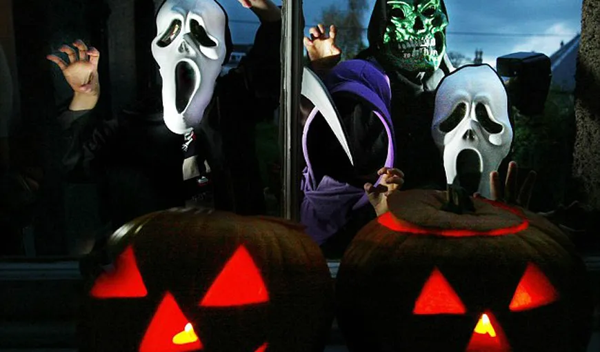 Exorcistul de la Vatican condamnă Halloween-ul: Este lăudat Diavolul. Predispune la nebunie şi violenţă