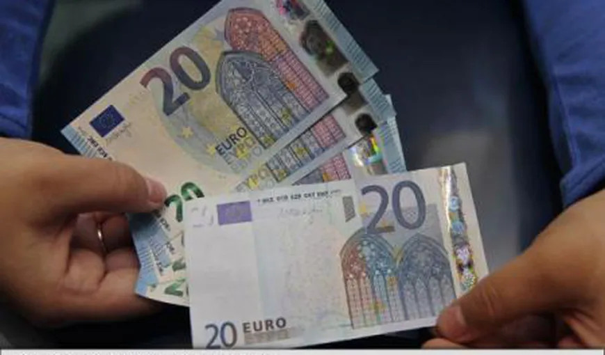 BCE introduce în circulaţie noua bancnotă de 20 de euro