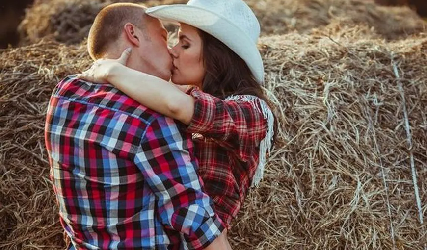 Descoperă 4 dintre secretele celor care sărută perfect