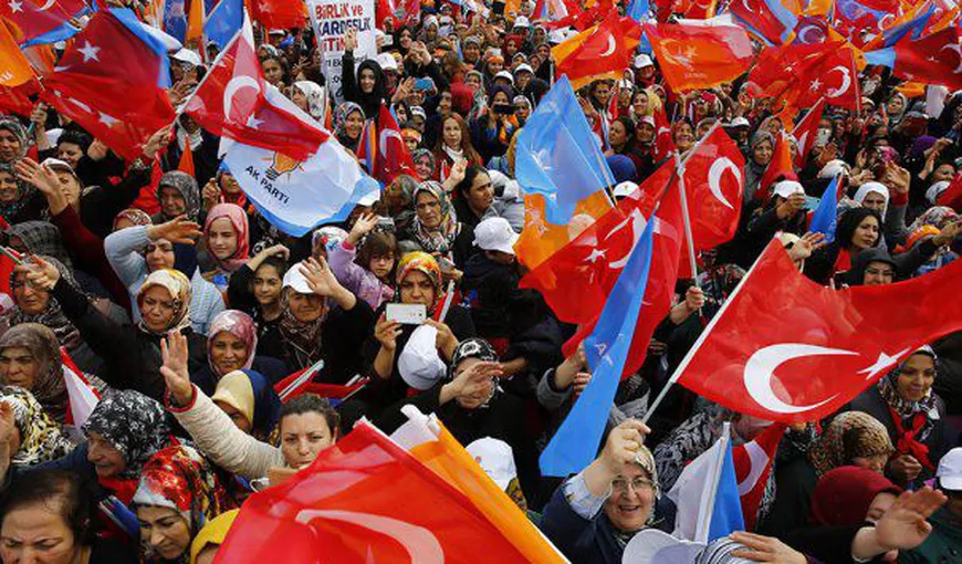 Ciocniri între poliţie şi militanţi kurzi la Diyarbakir după rezultatele alegerilor legislative turce