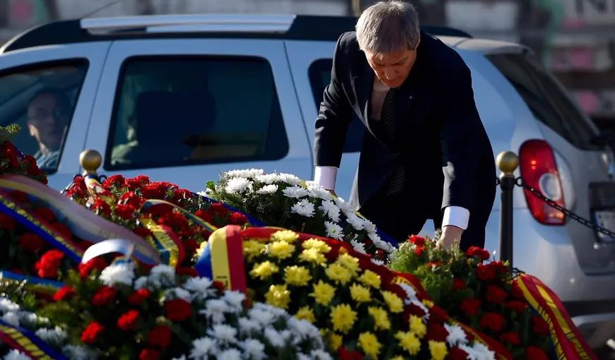 Cioloş, la 26 de ani de la Revoluţie: Suntem datori să onorăm amintirea eroilor martiri VIDEO