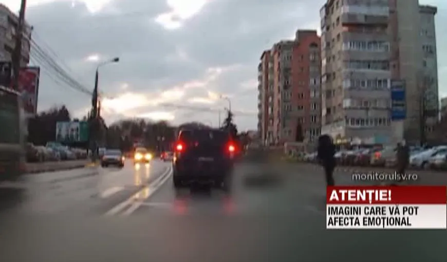 O tânără din Suceava, lovită pe trecerea de pietoni de o maşină VIDEO