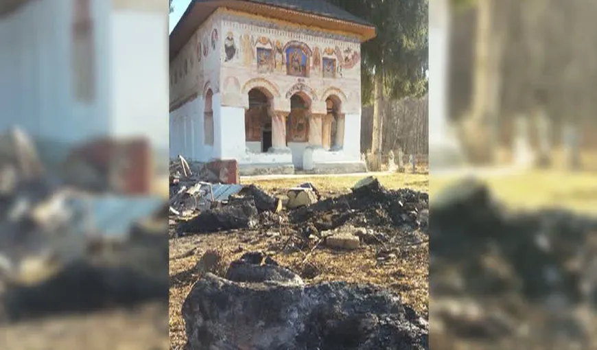 Gest şocant de Sărbători: Un bărbat a dat foc la biserică şi la morminte VIDEO